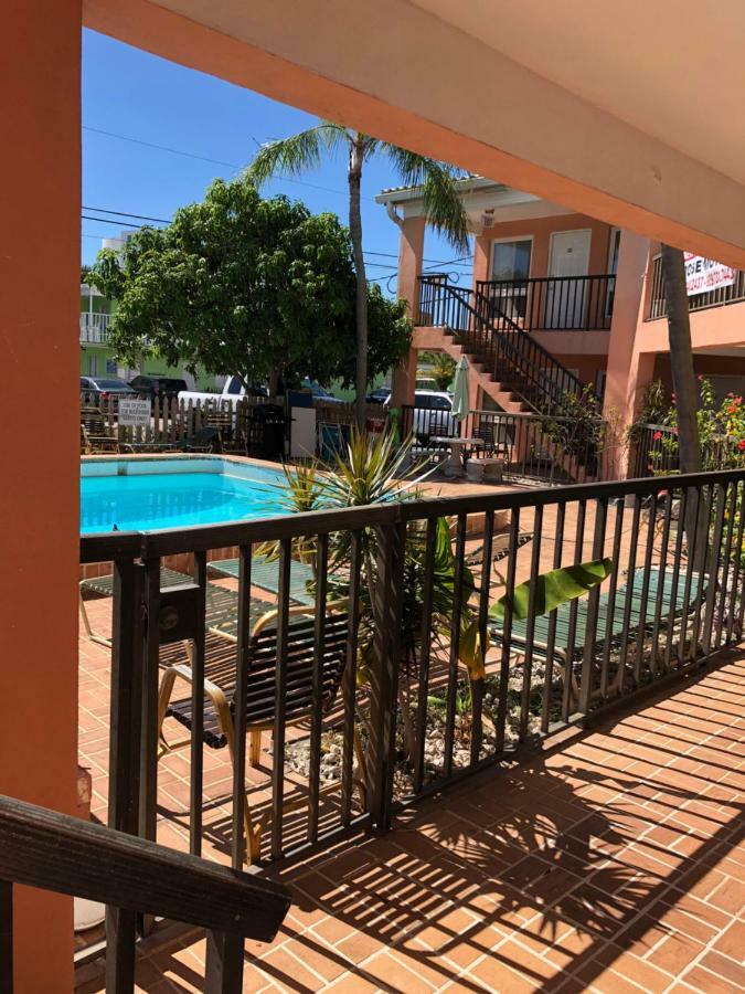 Rose Motel Clearwater Beach Exterior foto